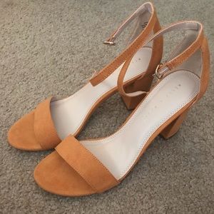 Kelly & Katie Mustard heels